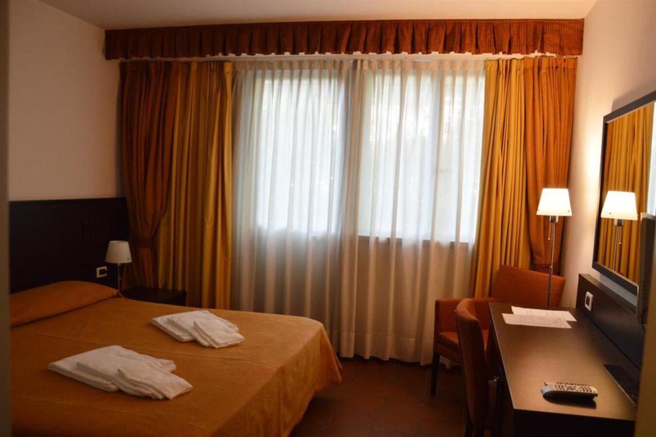 Beach Hotel Eurovil Predore Kültér fotó
